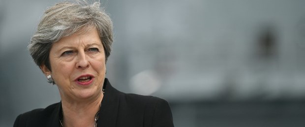 ingiltere theresa may160817.jpg