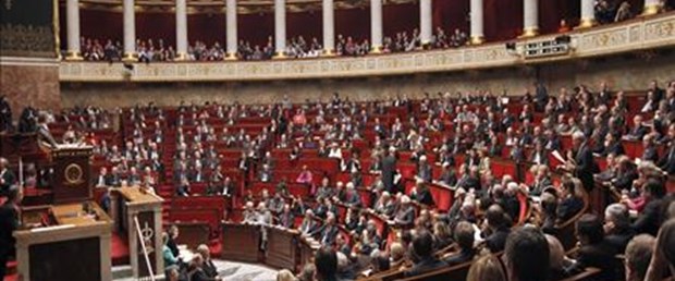 İnkar tasarısına Fransa’dan ilk ret