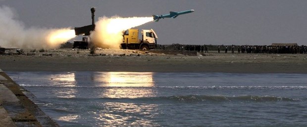 iran hürmüz askeri tatbikat210219.jpg