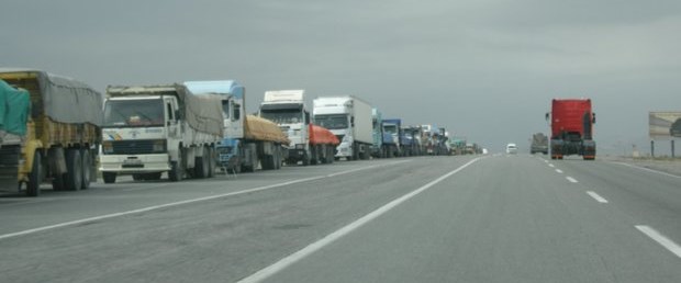 iran kuzey ırak sınır kapı251017.jpg