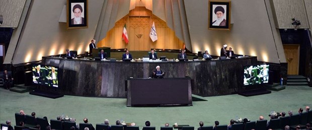iran meclis.jpg