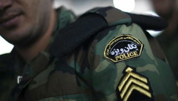 iran polis.jpg