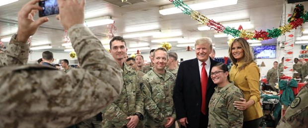 2018-12-26T185723Z_34004401_RC19D00B2580_RTRMADP_3_USA-TRUMP.JPG