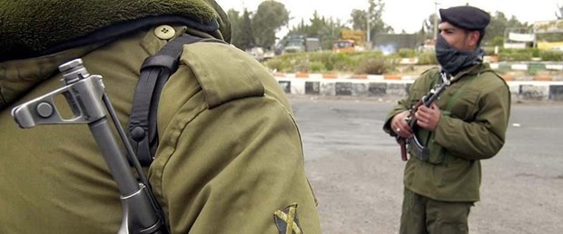 iran asker.jpg