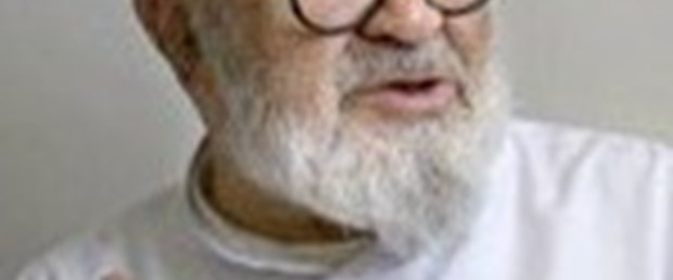 İranlı muhalif lider Muntazari öldü