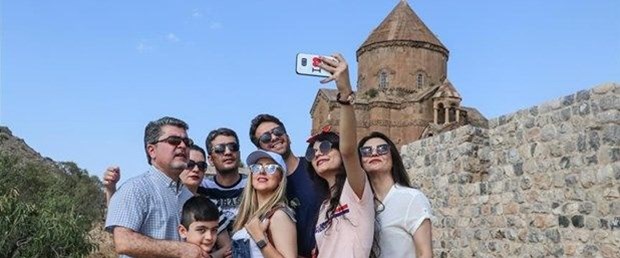 iranli-turistler-vana-akin-etti,C2KxsIuZrkyn0O8XerWekw.jpg