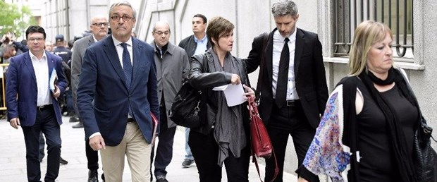 katalonya ispanya politikacı021117.jpg