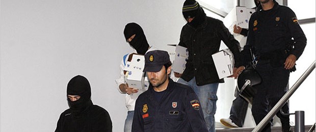 İspanya'da PKK'ya darbe