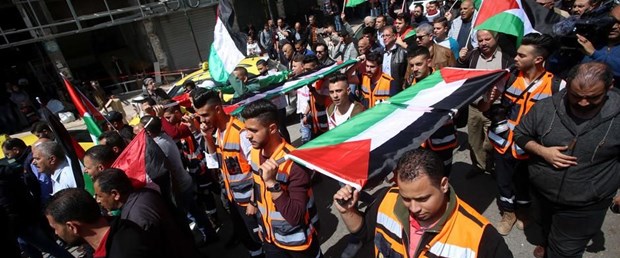 filistin gazze israil saldırı010418.jpg