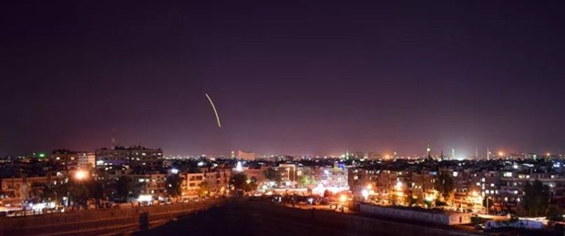 israil-suriye-füze.jpg