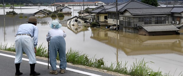 2018-07-08T104159Z_2135301952_RC1D127BCB20_RTRMADP_3_WEATHER-JAPAN.JPG