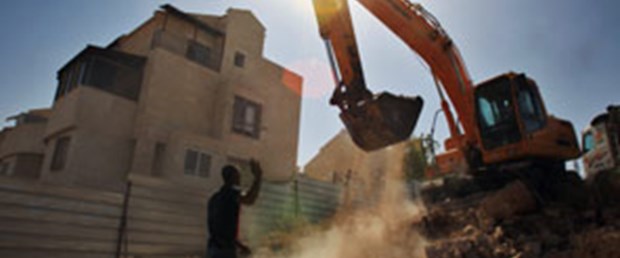 Kaçak Yahudi yerleşimlerine yıkım