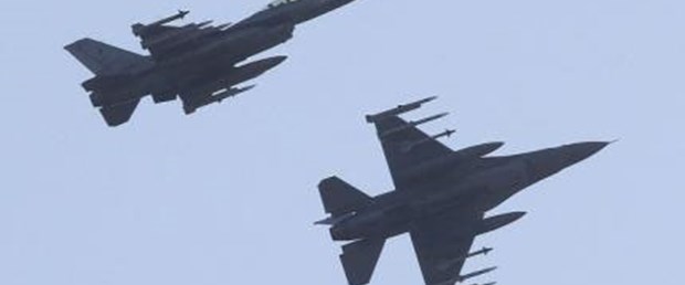 Kaddafi'nin karargahına bomba