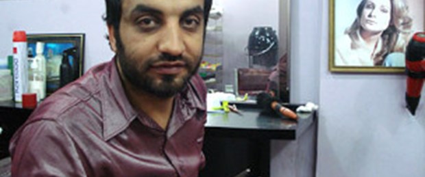 Kadın saçı kesen erkek kuaförüne gözaltı