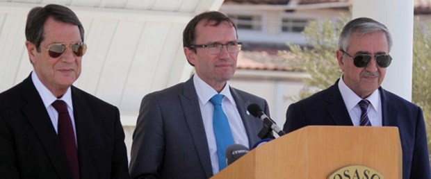 kıbrıs-mustafa-akincı061115.jpg