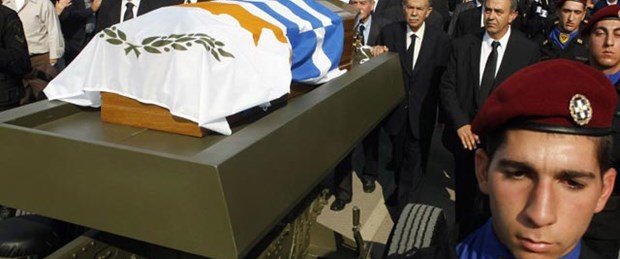 Klerides son yolculuğuna uğurlandı