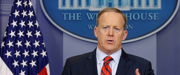SEANSPICER.jpg