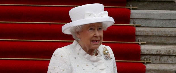 kraliçe elizabeth.jpg
