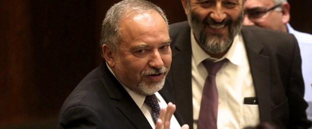 israil hamas avigdor lieberman251016.jpg