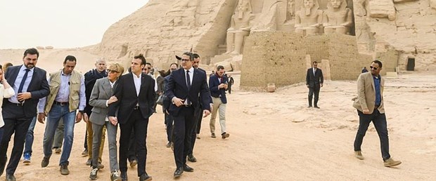 macron sisi mısır280119.jpg