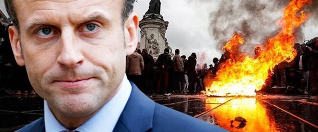 macron3.jpg