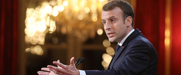 macron.jpg