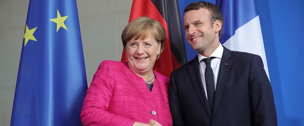 macron.jpg