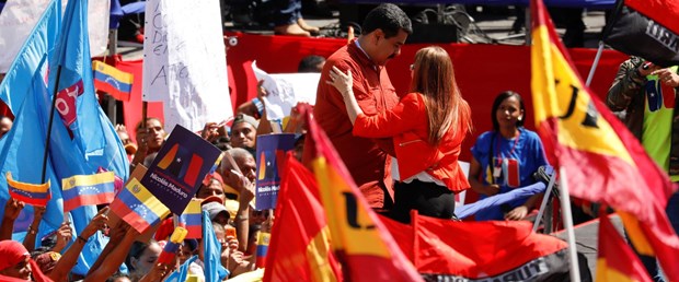 maduro dans aday280218.JPG