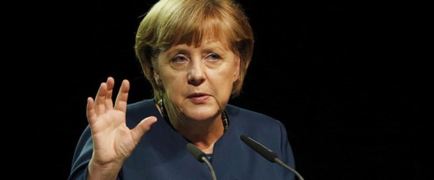 MERKEL-15-06-016.jpg