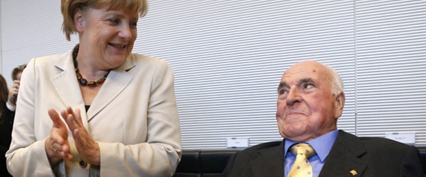 Merkel'den İslam açılımı