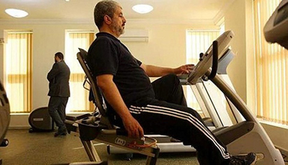 Halid Meşal'ın bu lüks aletlere nasıl sahip olduğu sorusu gündeme getirildi.