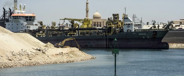 süveyş-kanal-mısır060815.jpg
