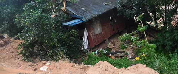 myanmar toprak kayması160819.jpg