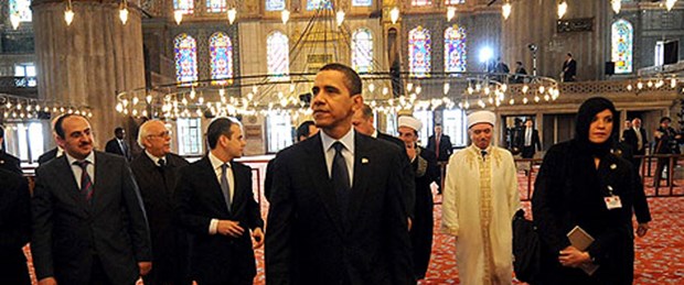 Obama Müslüman olsun diye dua ediyor