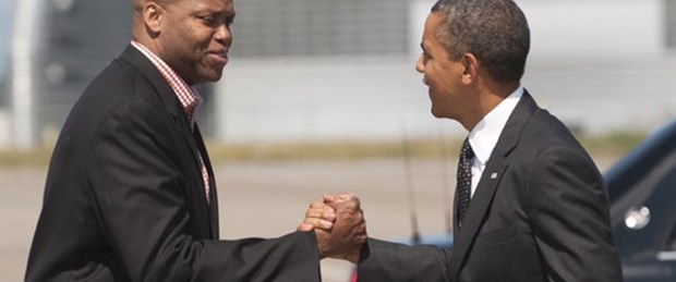 Obama’nın kayınbiraderi kovuldu