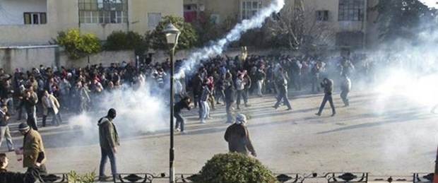 Ordu çekildi keskin nişancılar devrede