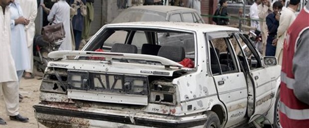 Pakistan'da intihar saldırısı: 11 ölü
