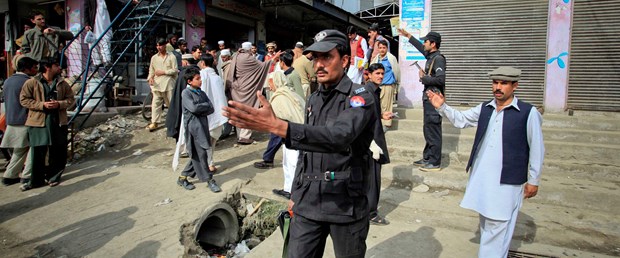 Pakistan’da intihar saldırısı: 31 ölü