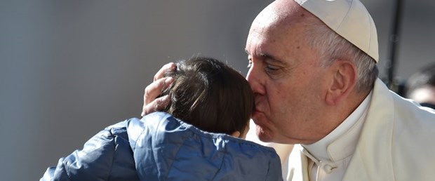 papa françis arap istila040316.jpg