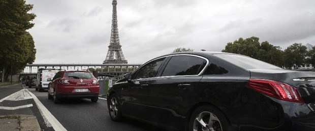 paris otomobil.jpg