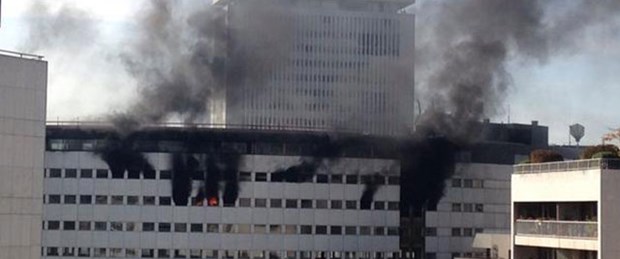 Paris'te radyo binasında yangın