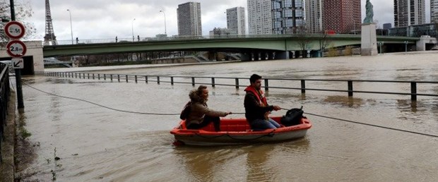 fransa paris seine nehir taştı240118.jpg