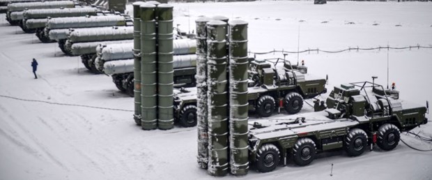 rusya S-400 füze savunma sistemi120318.jpg