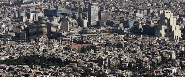 suriye şam fuar150817.jpg