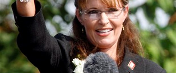 Sarah Palin Alaska Valiliği'ni bıraktı