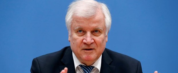 Seehofer.jpg