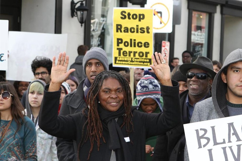 racist police racist police