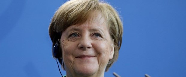 merkel almanya deniz yücel160218.jpg