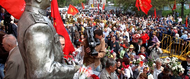 SSCB'nin ardından ilk Stalin heykeli