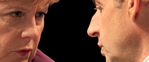 Strasbourg'da Sarkozy-Merkel-Monti zirvesi